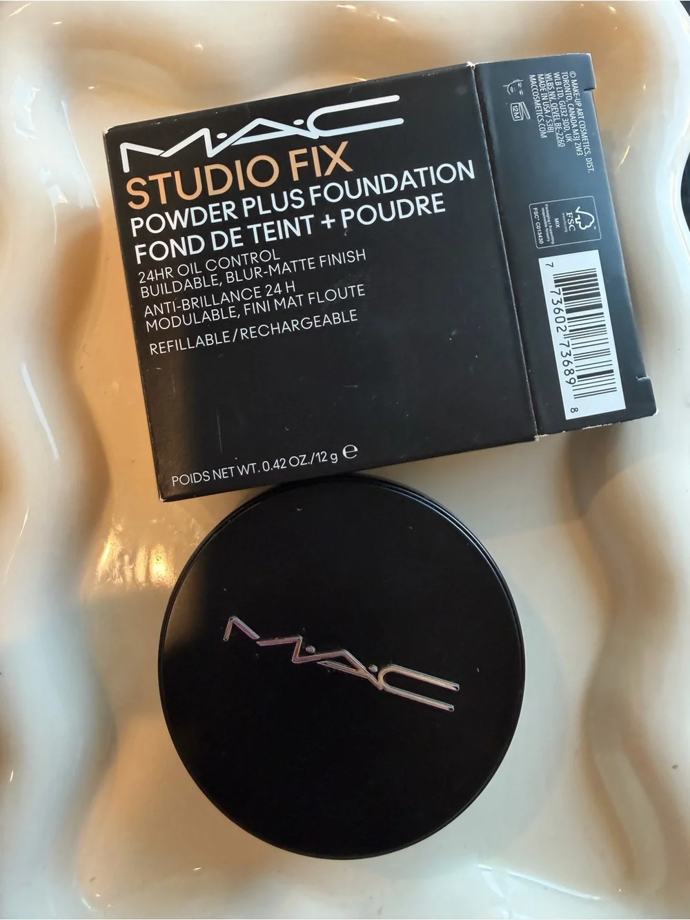 NIB MAC STUDIO FIX POWDER PLUS FOUNDATION NC18